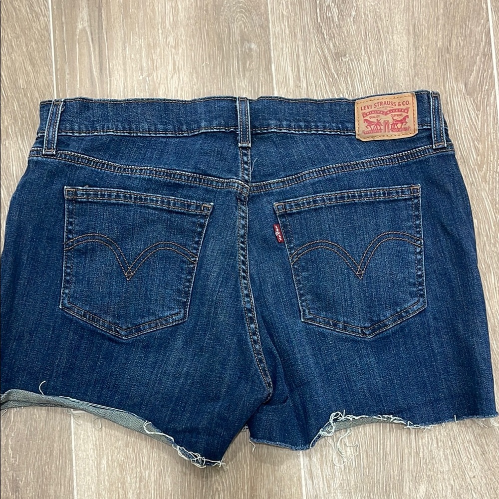 Levi’s Denim Cutoff Jean Shorts Size 32